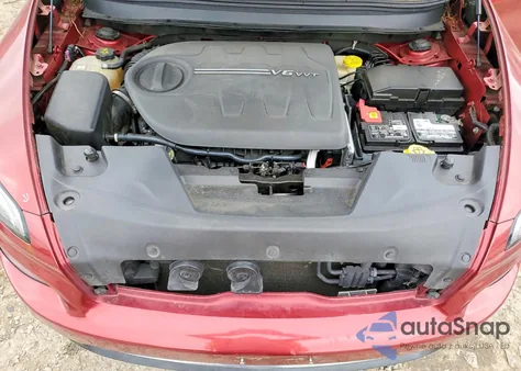 2014 Jeep Cherokee Limited z USA, uszkodzony, nr VIN 1C4PJLDS8EW319160